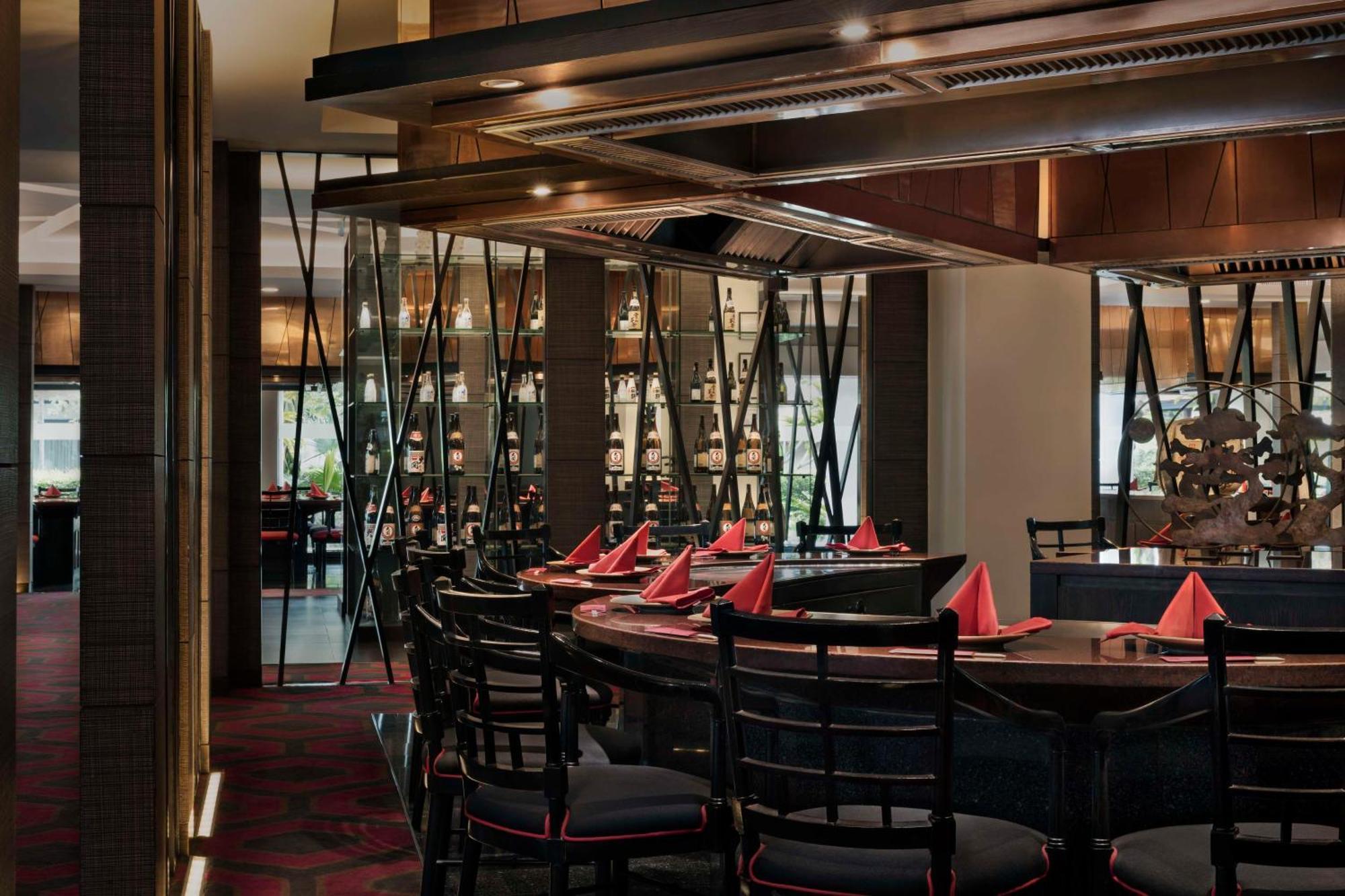 Anantara Riverside Bangkok Resort מראה חיצוני תמונה The interior of the restaurant